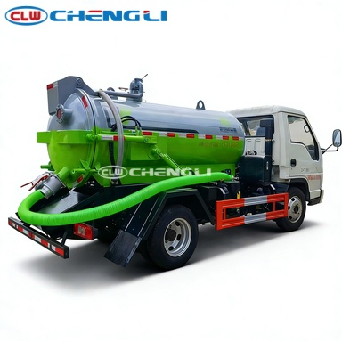 2000liters Small-Duty Facal Vacuum Pump Spetic Truck 4X2 Foton Efficient Flood Drainage Oil Sludge Suction Truck Cheap for Sale pictures & photos
